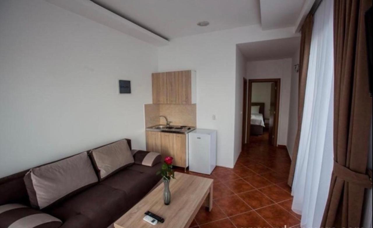 Delux Apartmani ドプラー・ヴォダ エクステリア 写真